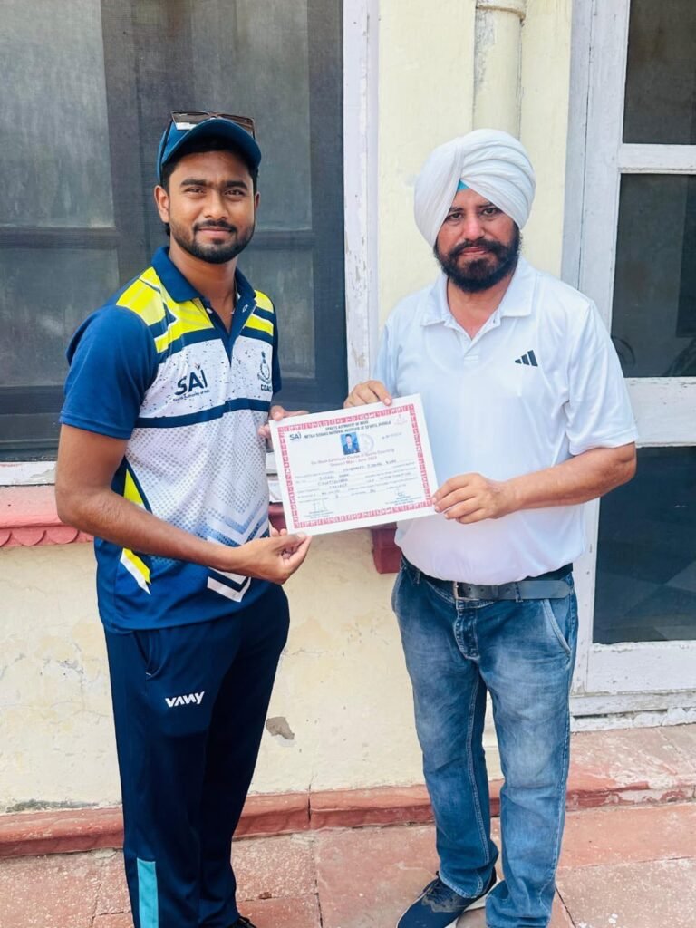  क्रिकेट सिर्फ एक खेल नहीं, बल्कि जुनून, मेहनत और अनुशासन का दूसरा नाम है।